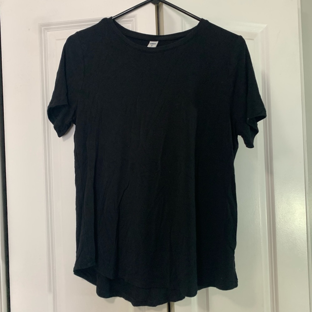 black tee